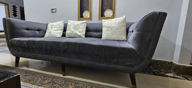 3 SEATER SOFA WITH TABLE