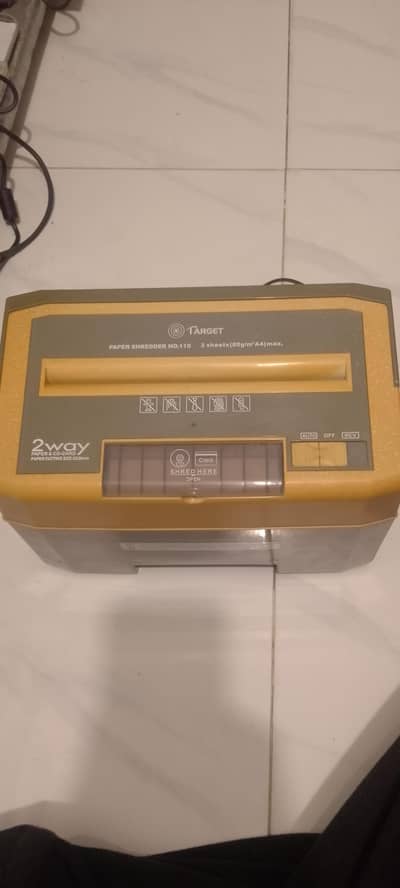 Target paper cutter machine