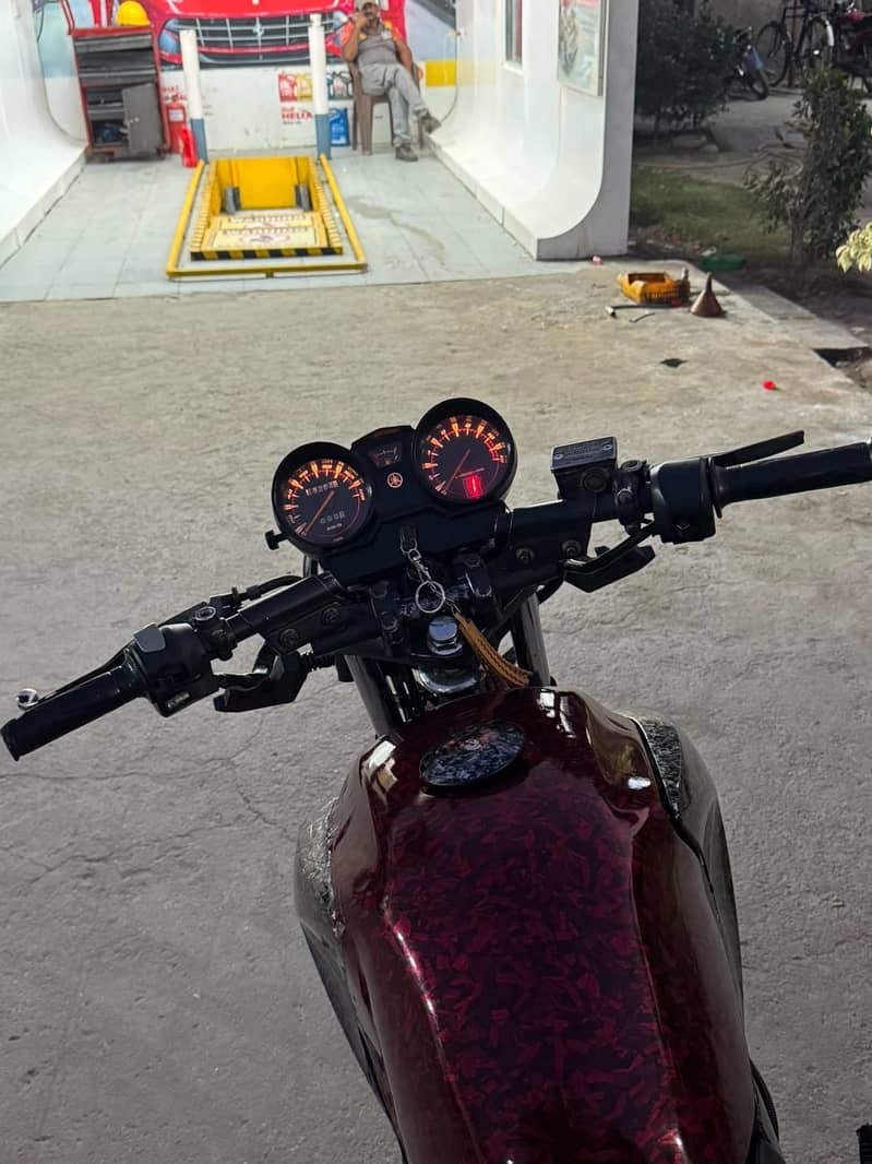 Yamaha YBR 4
