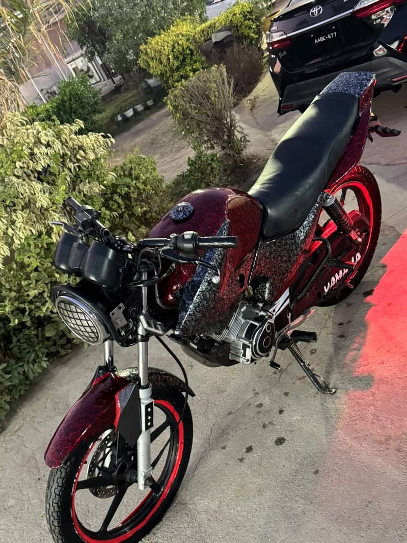 Yamaha YBR 5