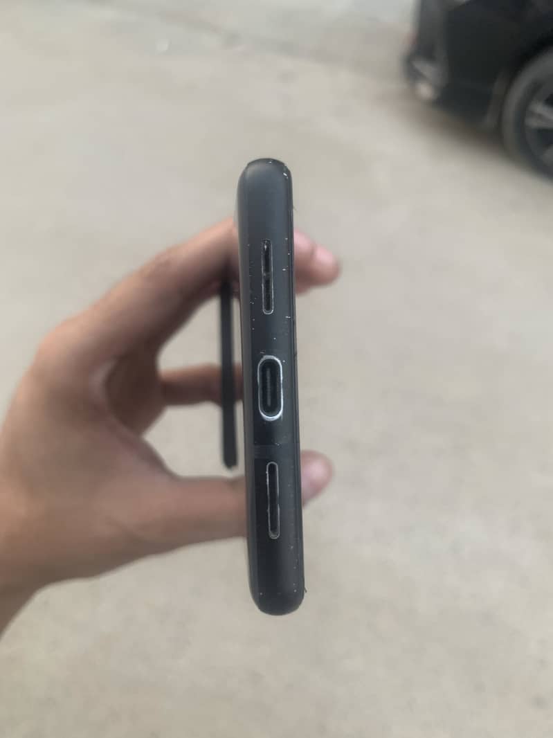 Google Pixel 6 4