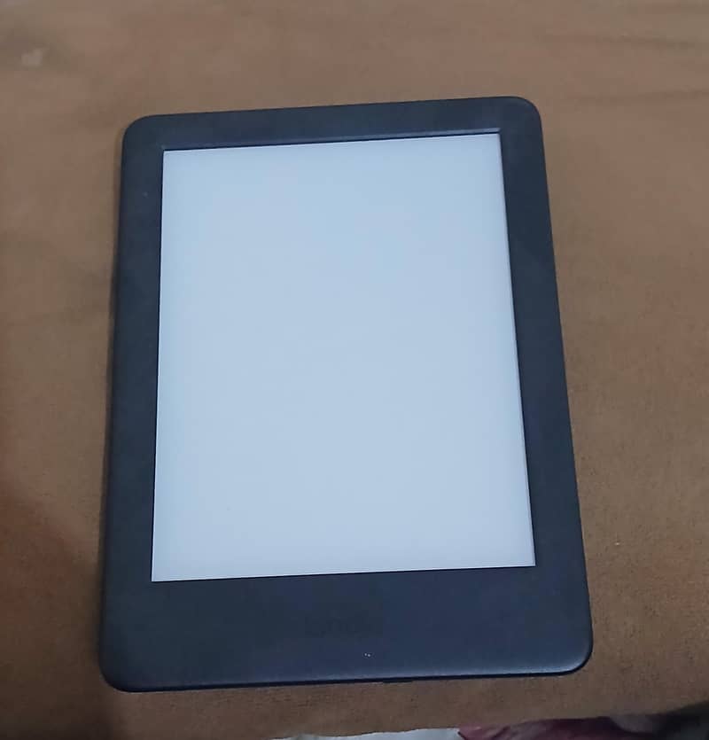 Amazon Kindle 10th generation basic(built in light)4gb 1