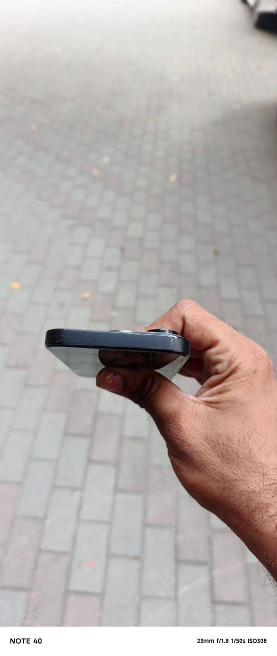 Apple iPhone 14 Pro 0