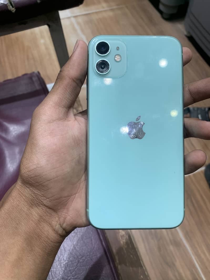 Apple iPhone 11 3