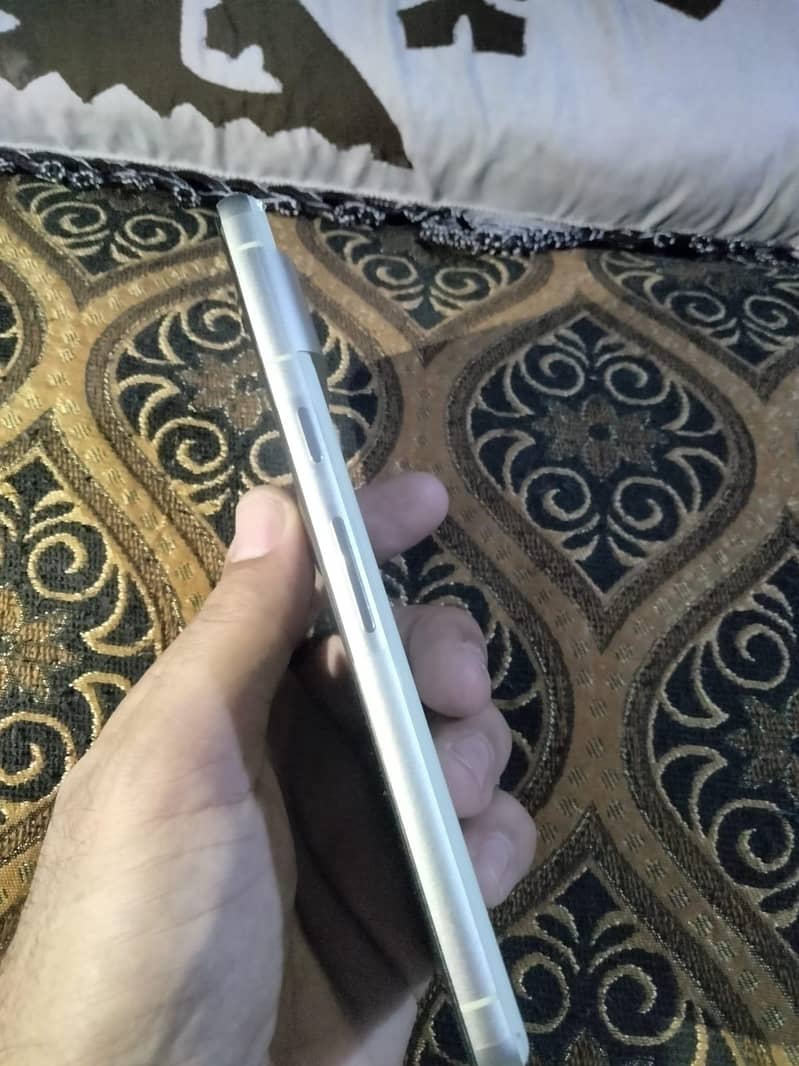 Google Pixel 7 3