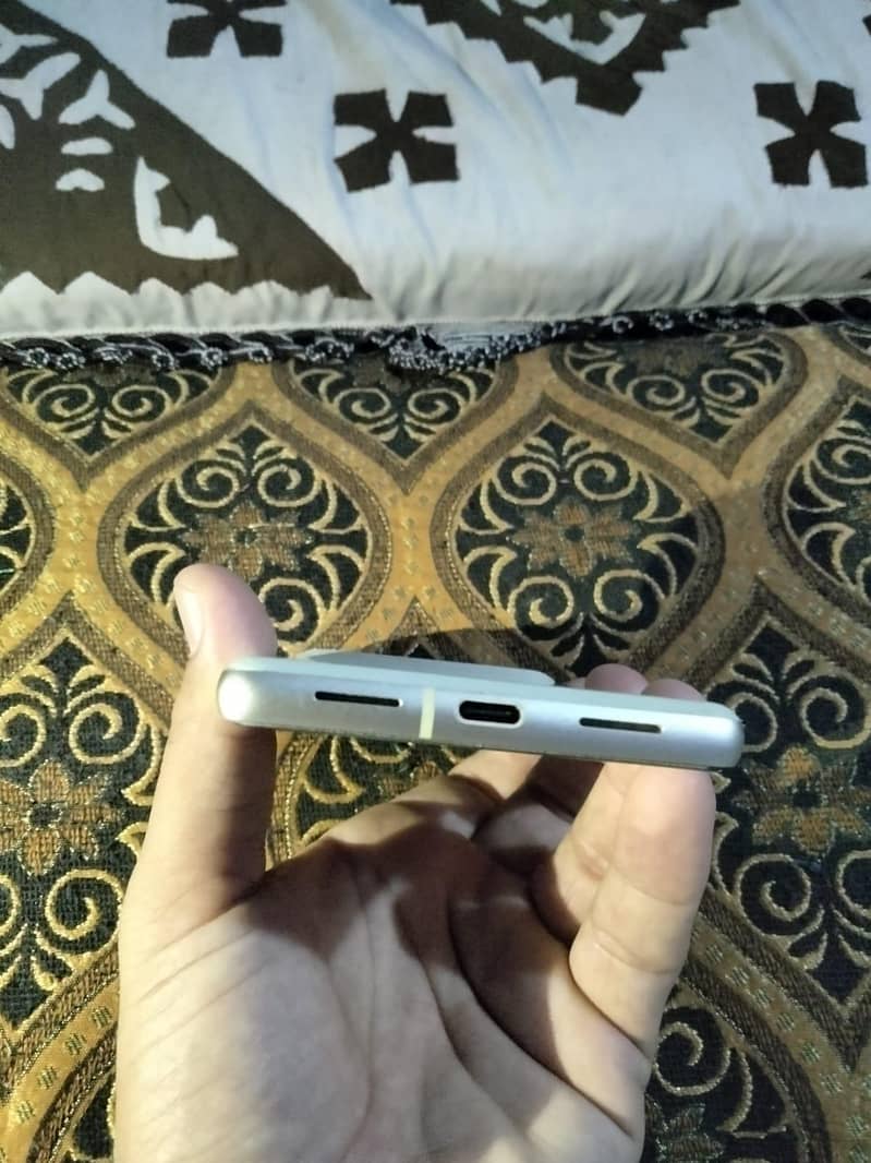 Google Pixel 7 6