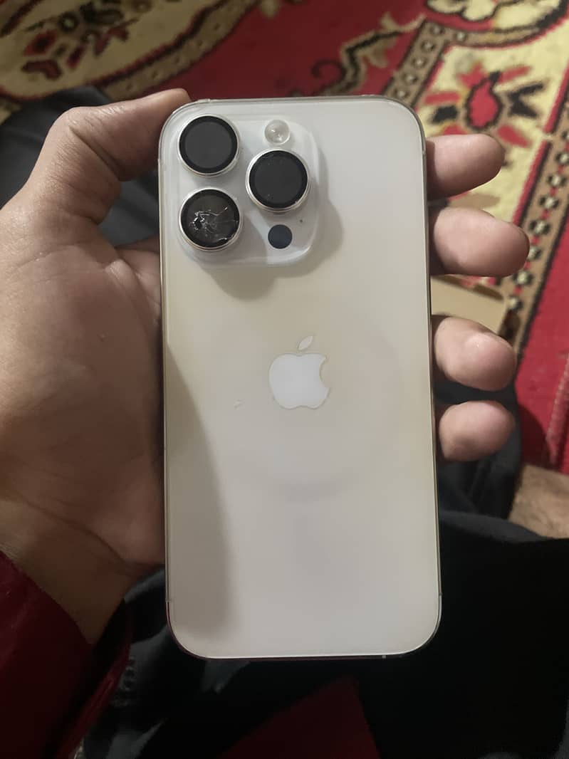 Apple iPhone 14 Pro 0