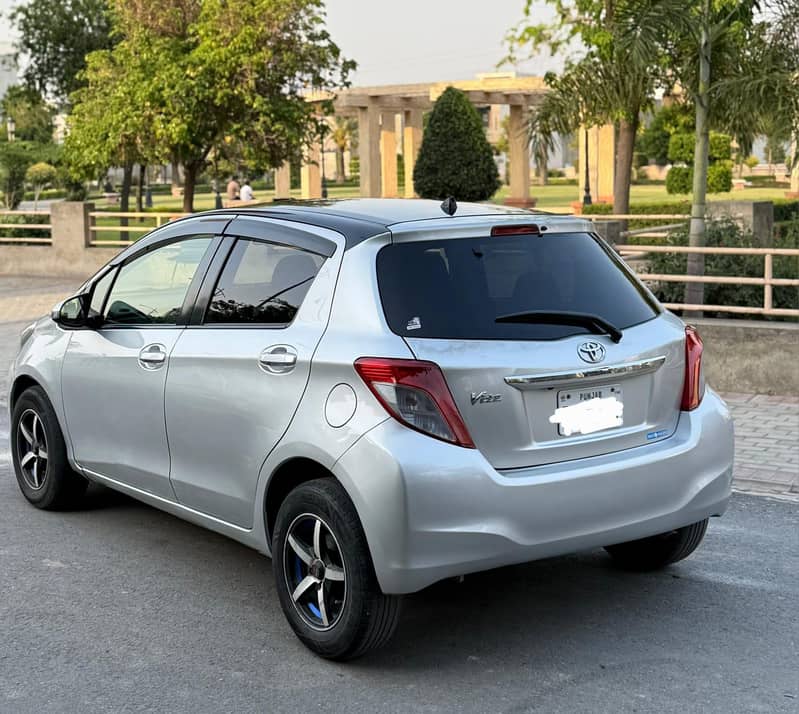 Toyota Vitz 2012 Push Start 3