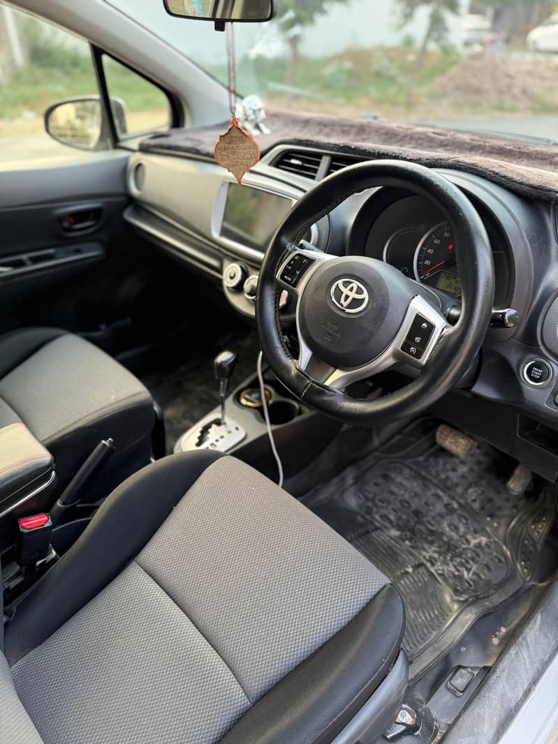 Toyota Vitz 2012 Push Start 4
