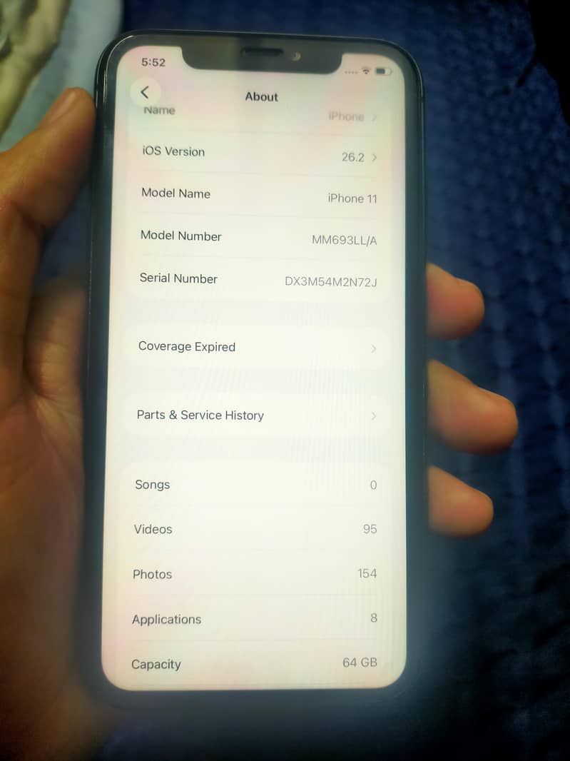 Apple iPhone 11 4