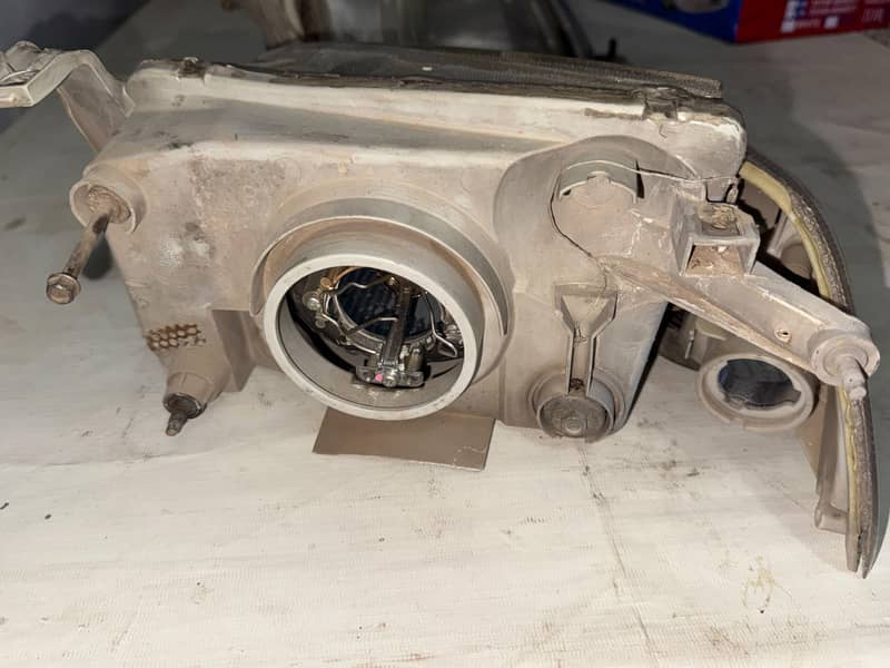 Cultus Headlights + Indicators 5