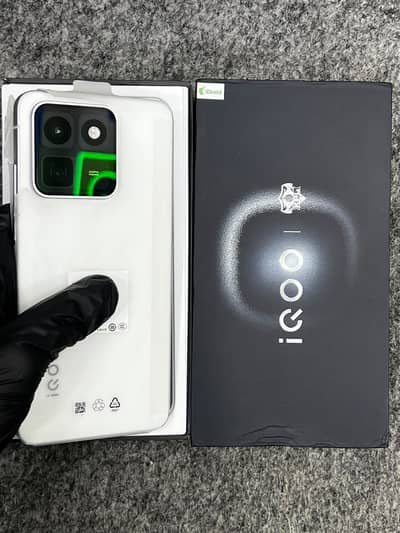 iQOO 15T 12GB RAM 256GB Storage Factory Unlocked Non PTA