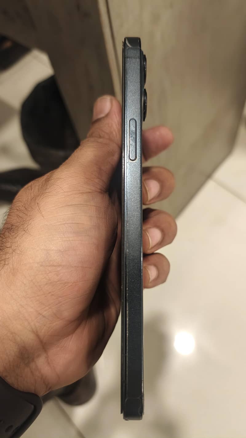 Apple iPhone 12 Pro Max 4