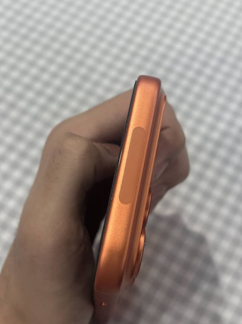 Apple iPhone 17 Pro Max 3