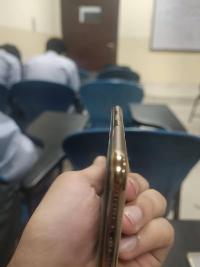 Apple iPhone 11 Pro 3