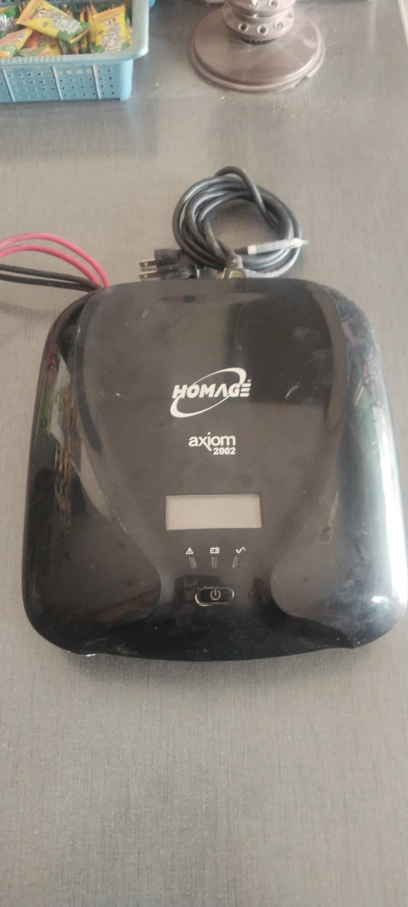 Homage UPS 2