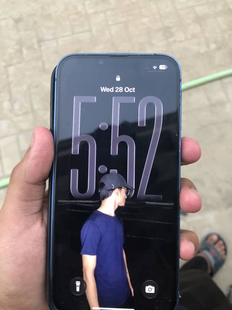 Apple iPhone 13 3