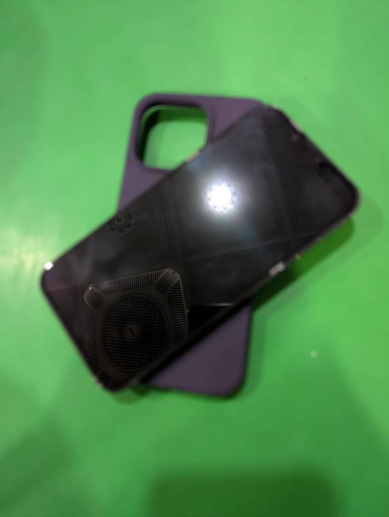 Apple iPhone 13 Pro 1