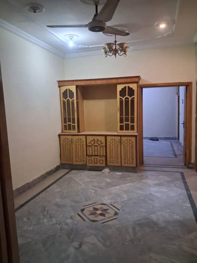 5 marla 1st floor for rent
