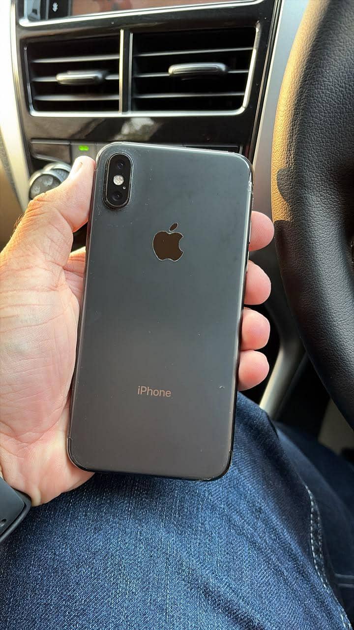 Apple iPhone XS 1