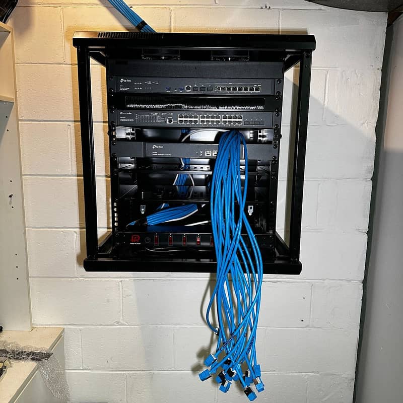 Professional IT Solutions & Network Infrastructure Provider 7