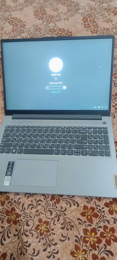 Lenovo IdeaPad slim 3