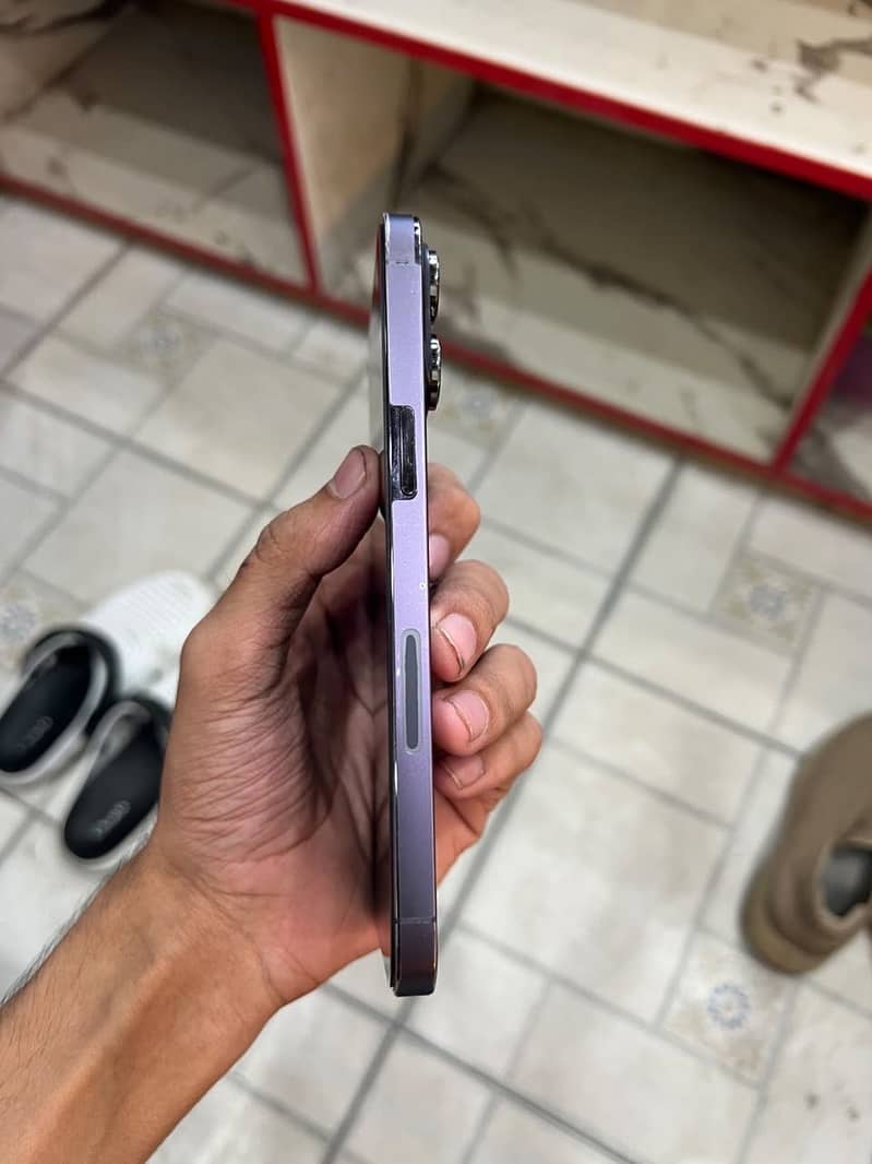 Apple iPhone 14 Pro Max 4