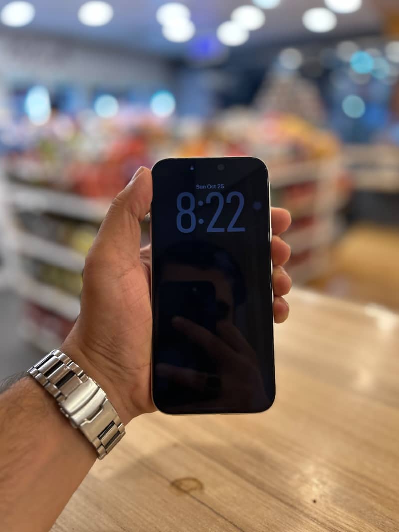 Apple iPhone 17 Pro Max 1