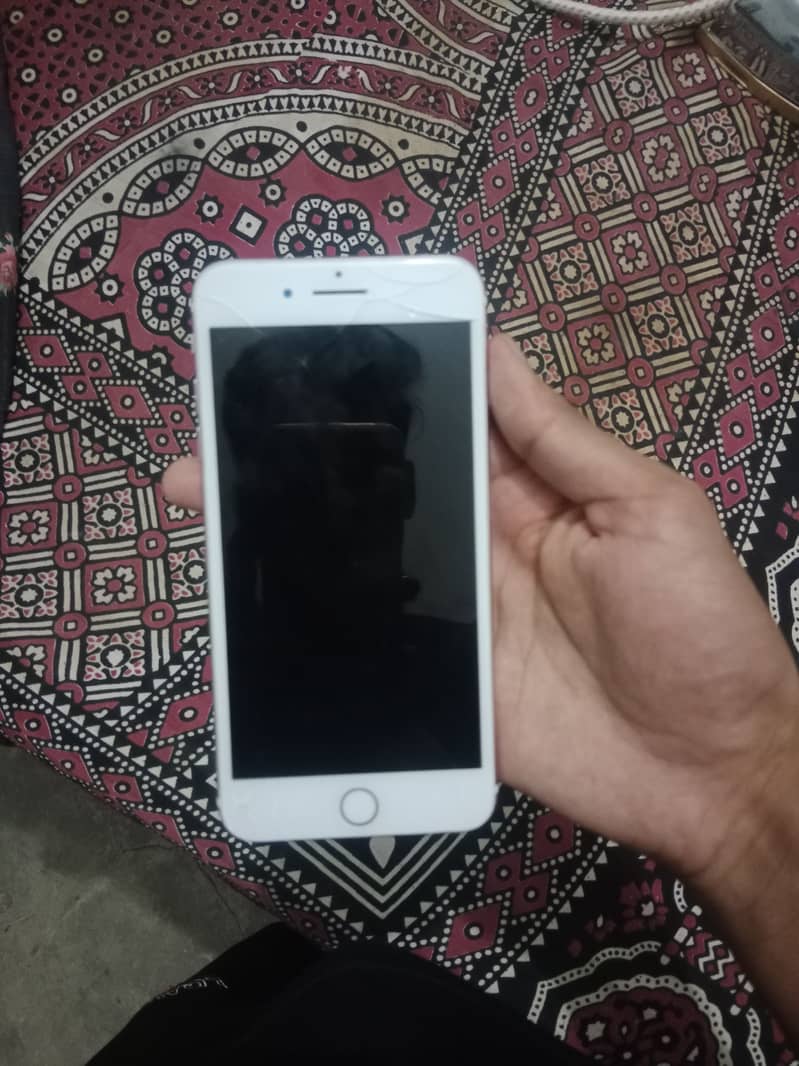 Apple iPhone 7 Plus 5