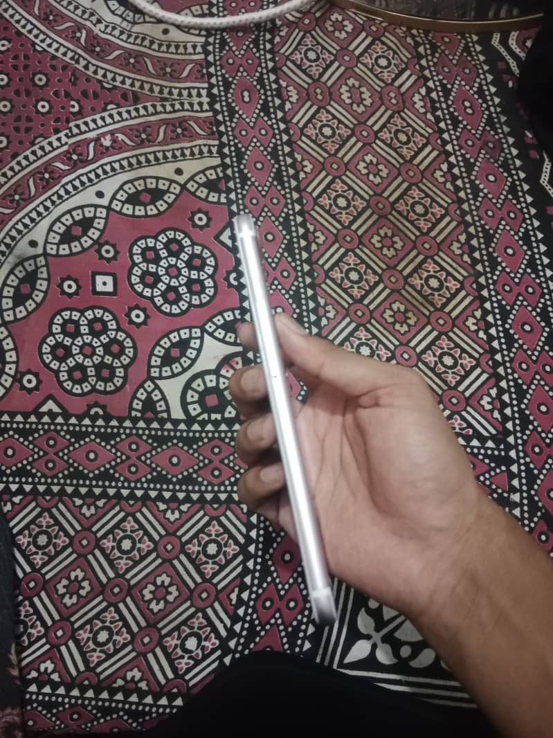 Apple iPhone 7 Plus 7