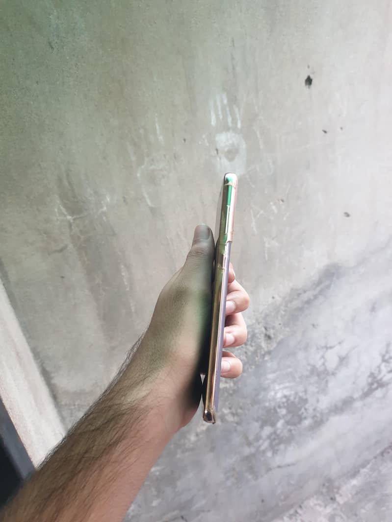 Samsung S21 Plus 4