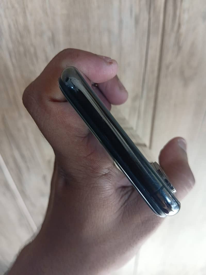 Apple iPhone XS 0