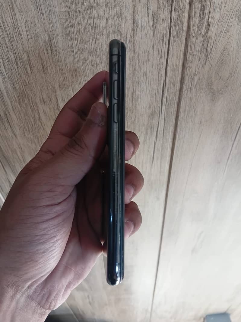 Apple iPhone XS 1