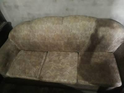 Title: Used Sofa Set for Sale – Good Condition