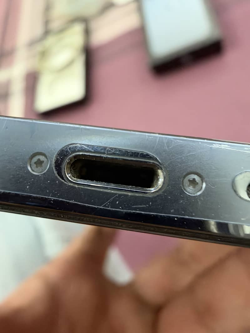 Apple iPhone 13 Pro pta approved 128/72 bh       12,13,14,15,16,17,18 5
