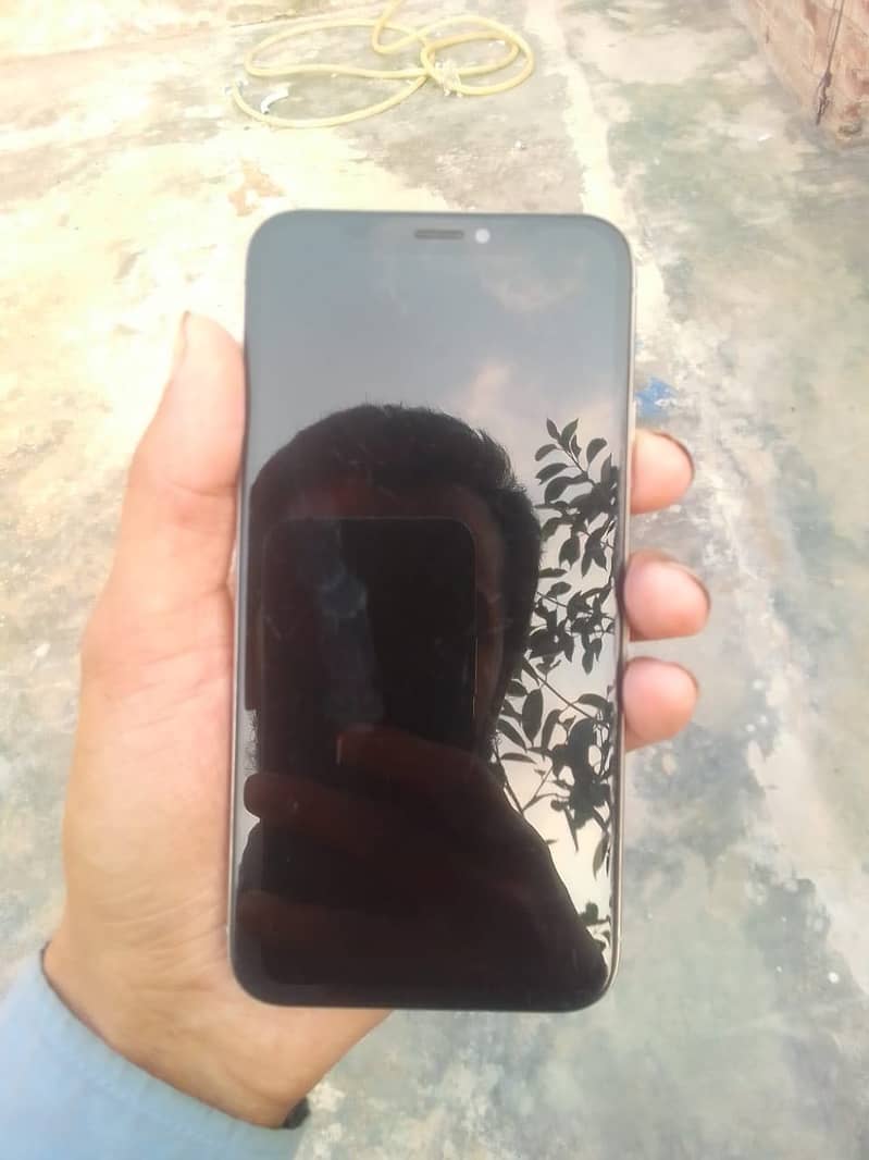 Apple iPhone XS 0