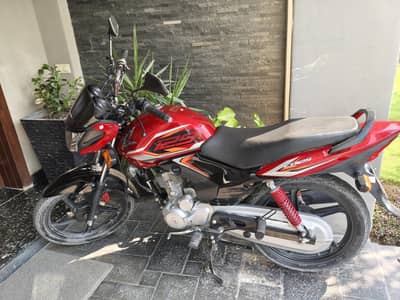 HONDA CB125F
