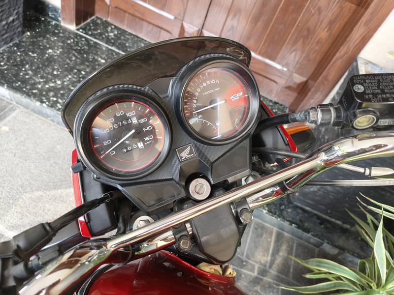 HONDA CB125F 3
