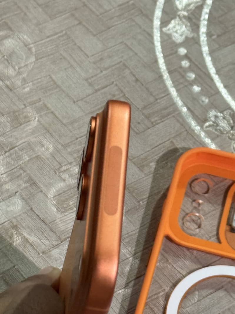 Apple iPhone 17 Pro Max 2