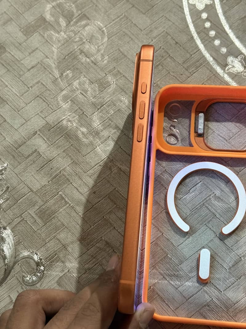 Apple iPhone 17 Pro Max 3