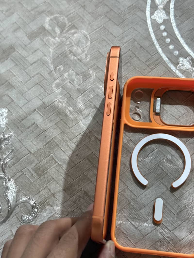 Apple iPhone 17 Pro Max 6