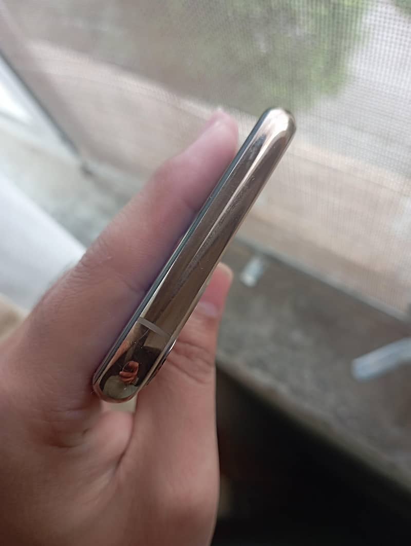 iPhone 11 pro 5