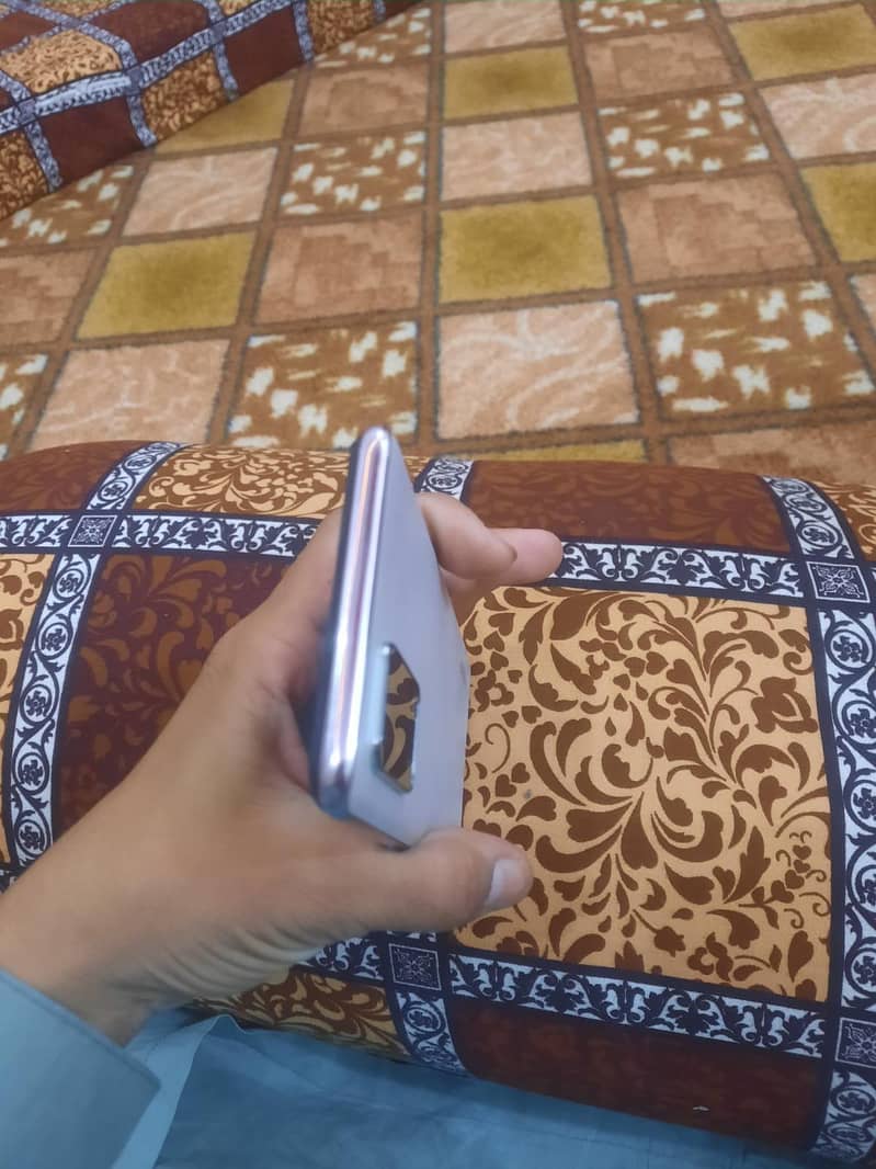 OPPO A95 8