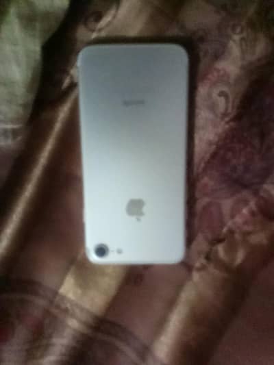 Apple iPhone 7