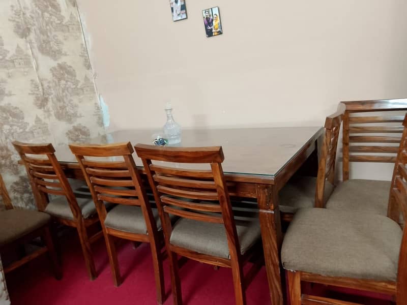 Dinnig Table condition 9/10 2