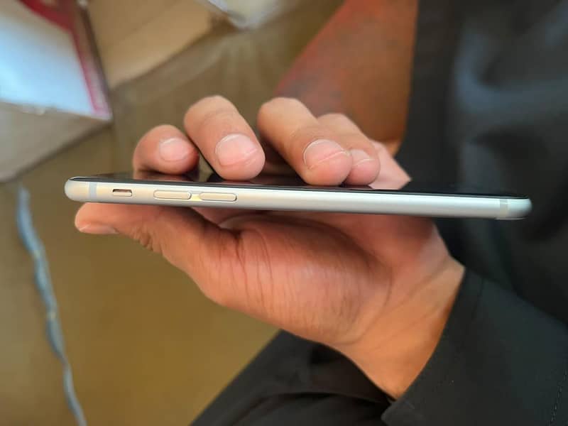 Apple iPhone 6S 6