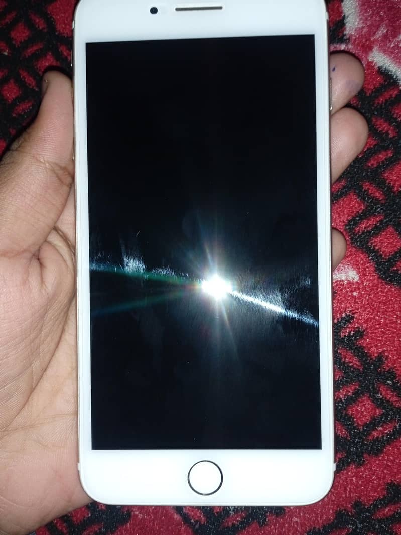 Apple iPhone 7 Plus 8