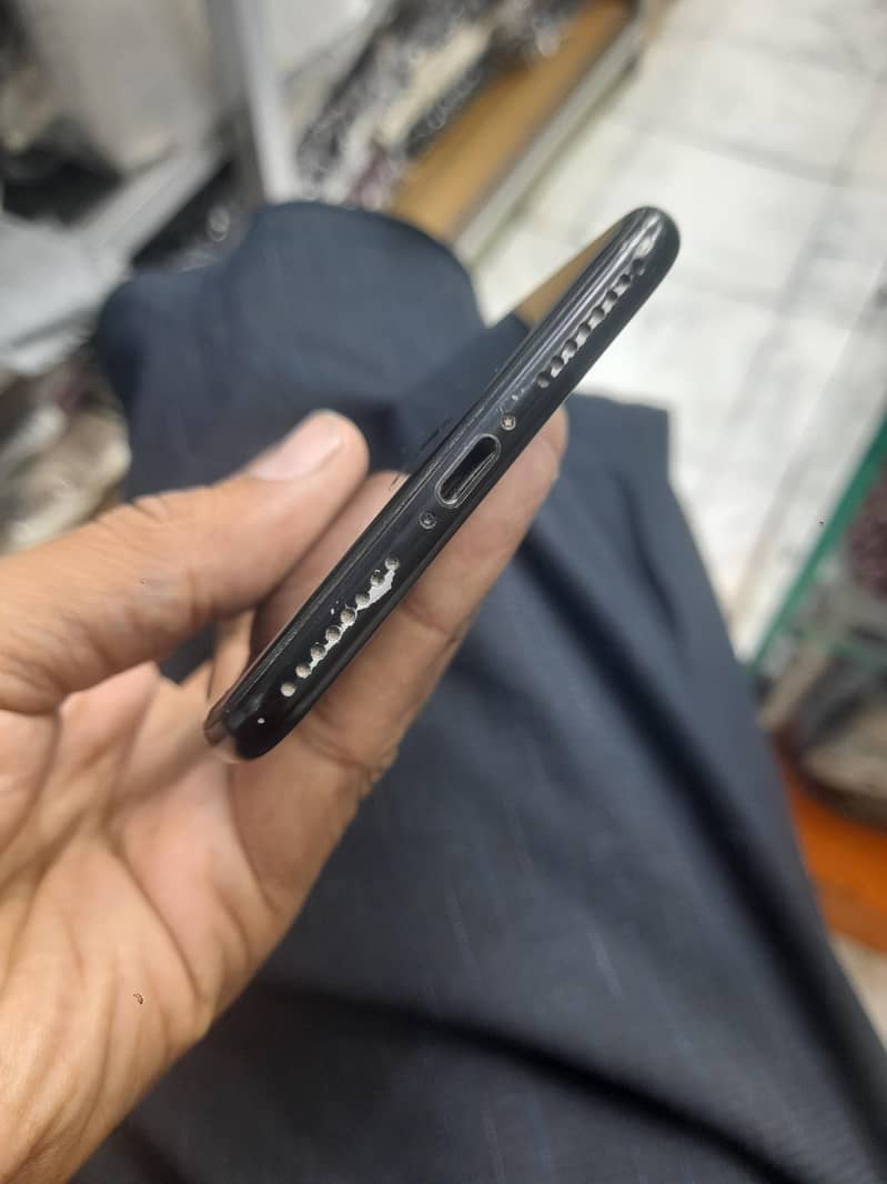 Apple iPhone 7 Plus 1