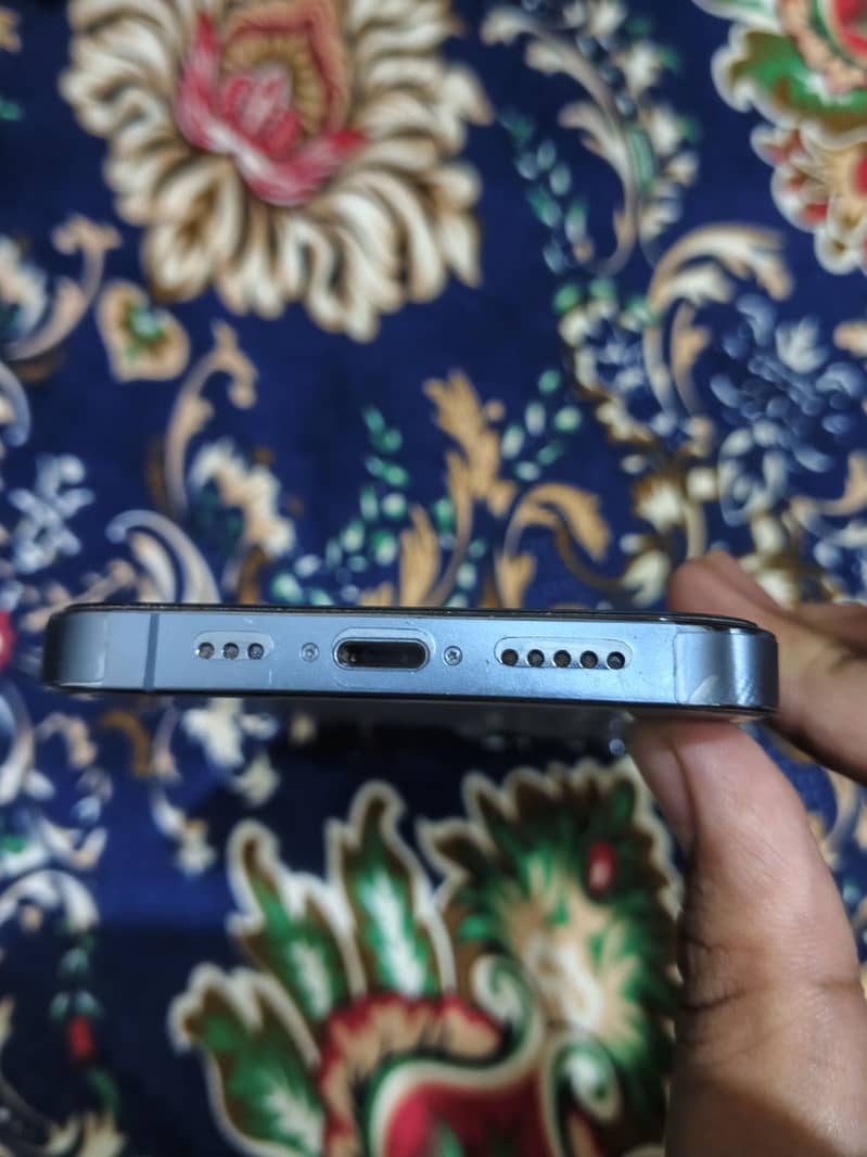 Apple iPhone 13 Pro 3