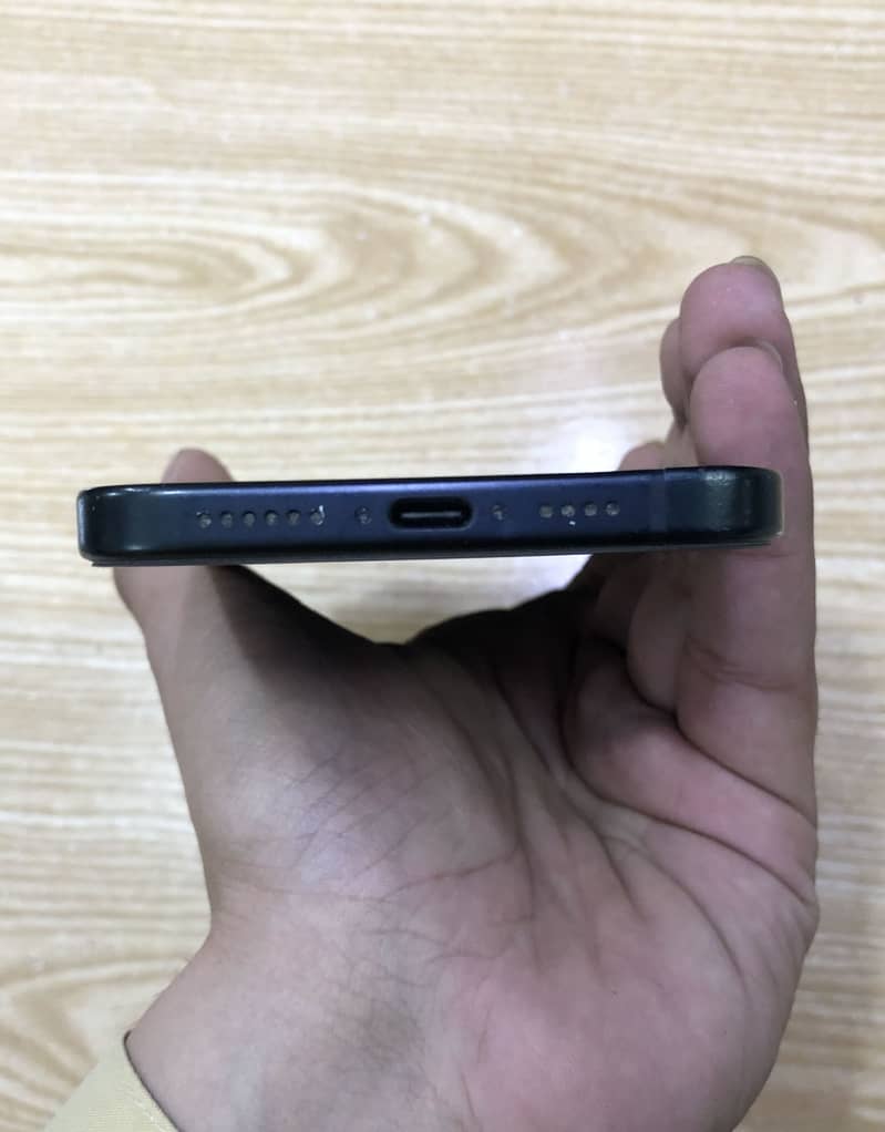 Apple iPhone 15 plus 1